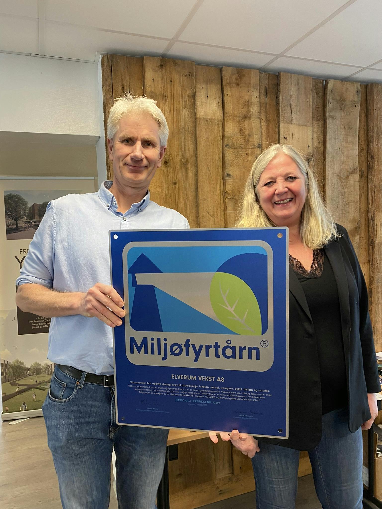 Odd-Erling Lange i Elverum Vekst og Lillian Skjærvik, ordfører i Elverum